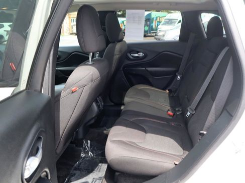 Used 2016 Jeep Cherokee 75th Anniversary AWD/4WD image 15