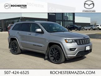 Used 2018 Jeep Grand Cherokee Altitude video 1