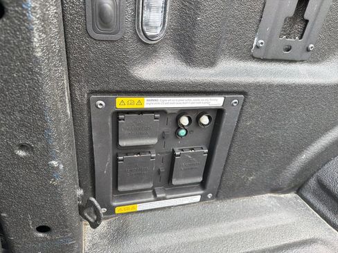 Used 2021 Ford F150 Lariat image 13