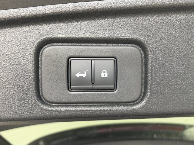 Certified 2026 Nissan Pathfinder SL AWD/4WD image 15