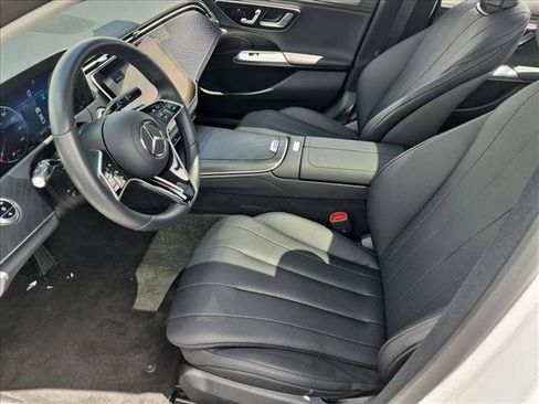 Used 2026 Mercedes-Benz E 350 4MATIC Sedan image 17