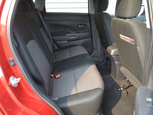 Used 2017 Mitsubishi Outlander Sport ES AWD/4WD image 19