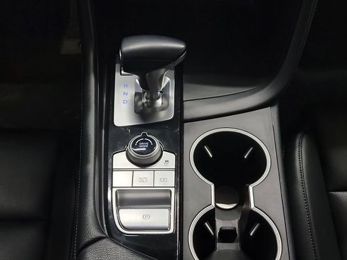 Used 2023 Genesis G70 2.0T AWD/4WD image 19