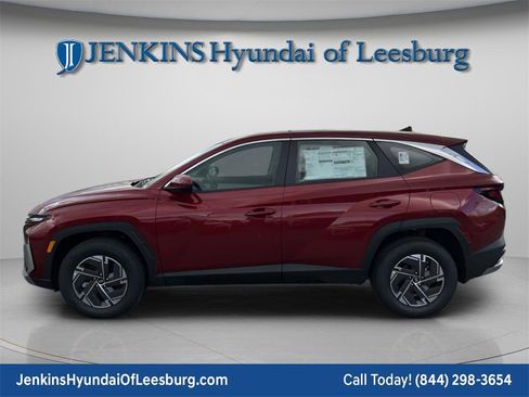 New 2026 Hyundai Tucson Blue SE image 6