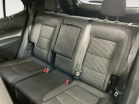 Used 2019 Chevrolet Equinox LT AWD/4WD image 14
