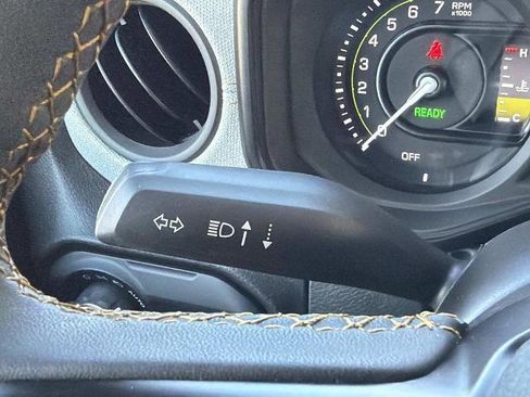 Used 2024 Jeep Wrangler Unlimited image 31