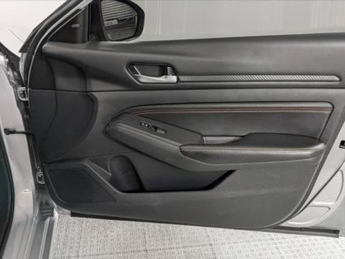 Used 2022 Nissan Altima 2.5 SR FWD image 22