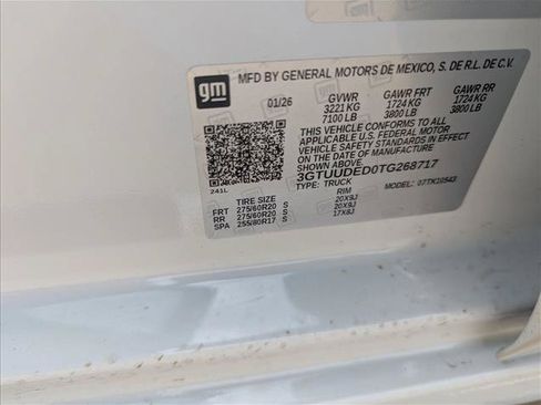 Certified 2026 GMC Sierra 1500 SLT AWD/4WD image 16