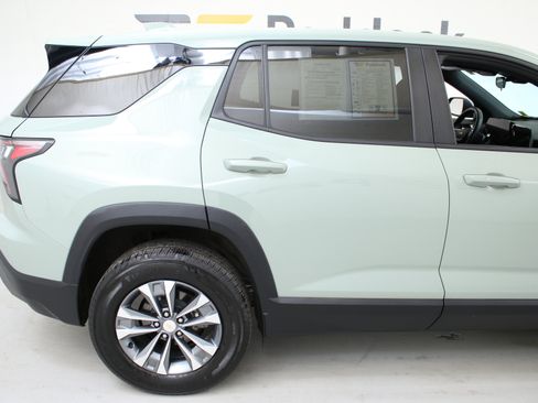Certified 2025 Chevrolet Equinox LT FWD image 7
