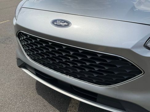 Certified 2022 Ford Escape SE w/ Cold Weather Package image 20