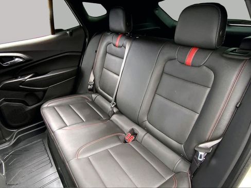 Certified 2026 Chevrolet Trax RS w/ Sunroof Package FWD image 21
