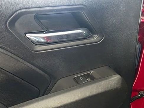 Used 2023 Chevrolet Colorado Z71 w/ Z71 Convenience Package 2 image 25