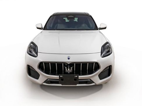 Used 2024 Maserati Grecale GT image 2