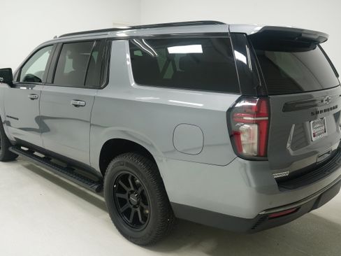 Used 2021 Chevrolet Suburban Z71 AWD/4WD image 5