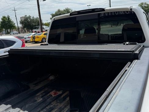 Used 2018 Nissan Titan S RWD image 7