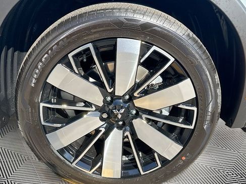 New 2026 Mitsubishi Outlander SE image 32