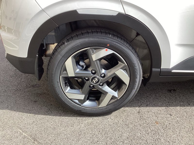 New 2026 Hyundai Venue SEL FWD image 10