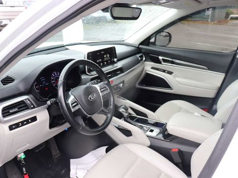 Used 2020 Kia Telluride S w/ S 8 Passenger Seating Package image 10