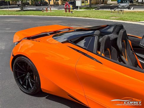 Used 2022 McLaren 720S Performance RWD image 62