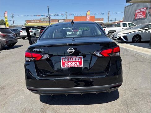 Used 2025 Nissan Versa SV FWD image 6