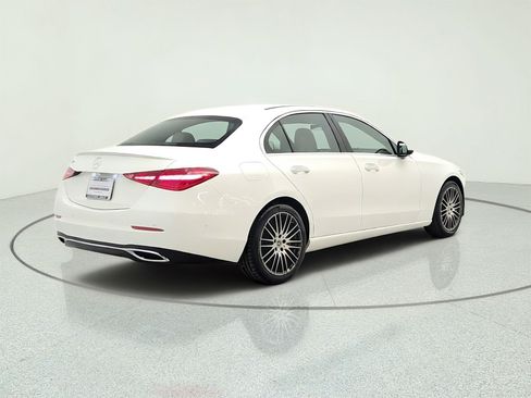 Used 2023 Mercedes-Benz C 300 Sedan image 5