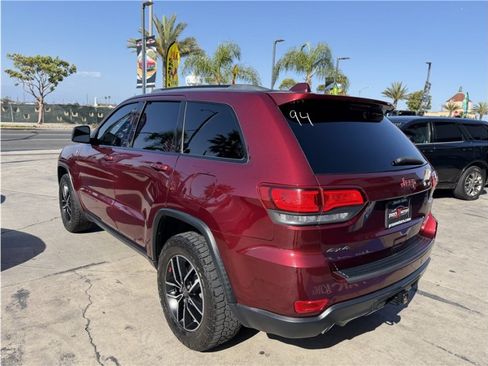Used 2020 Jeep Grand Cherokee Trailhawk AWD/4WD image 4