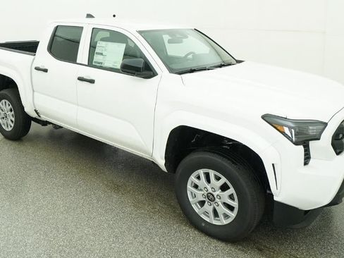 New 2026 Toyota Tacoma SR AWD/4WD image 13