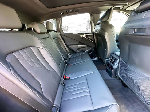 New 2025 BMW X3 xDrive30i w/ Premium Package image 24