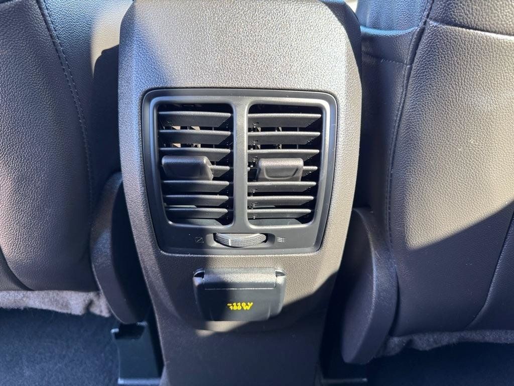 Used 2016 Ford Escape Titanium AWD/4WD image 30