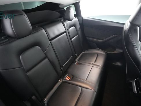 Used 2024 Tesla Model Y Performance AWD/4WD image 5