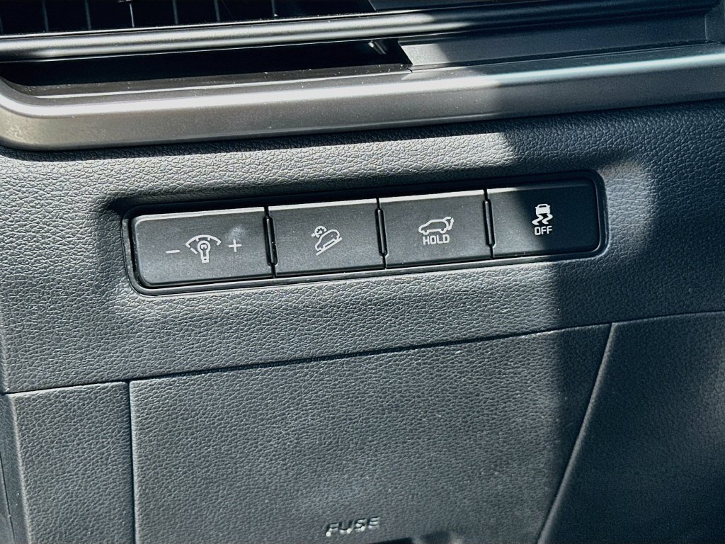 Used 2025 Kia Telluride S FWD image 10