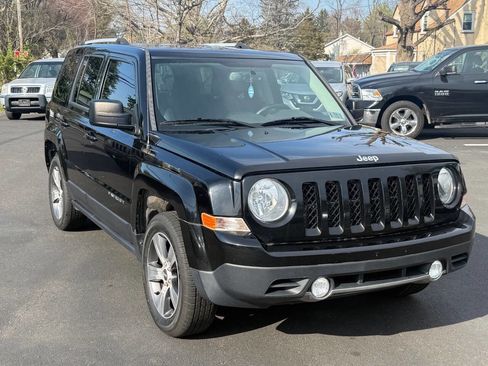 Used 2016 Jeep Patriot High Altitude image 2