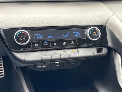 Certified 2025 Hyundai Elantra Sport image 24