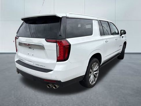 Used 2022 GMC Yukon XL Denali AWD/4WD image 4