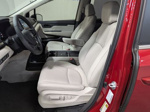 New 2026 Honda Odyssey EX-L image 11