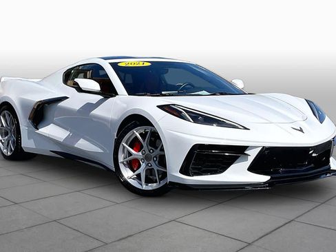 Certified 2021 Chevrolet Corvette Stingray Preferred Cpe w/ Engine Appearance Package RWD image 3