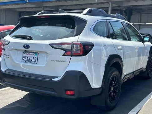 Used 2023 Subaru Outback AWD/4WD image 5
