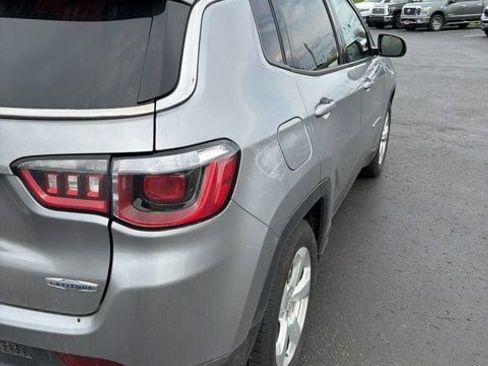 Used 2018 Jeep Compass Latitude image 6