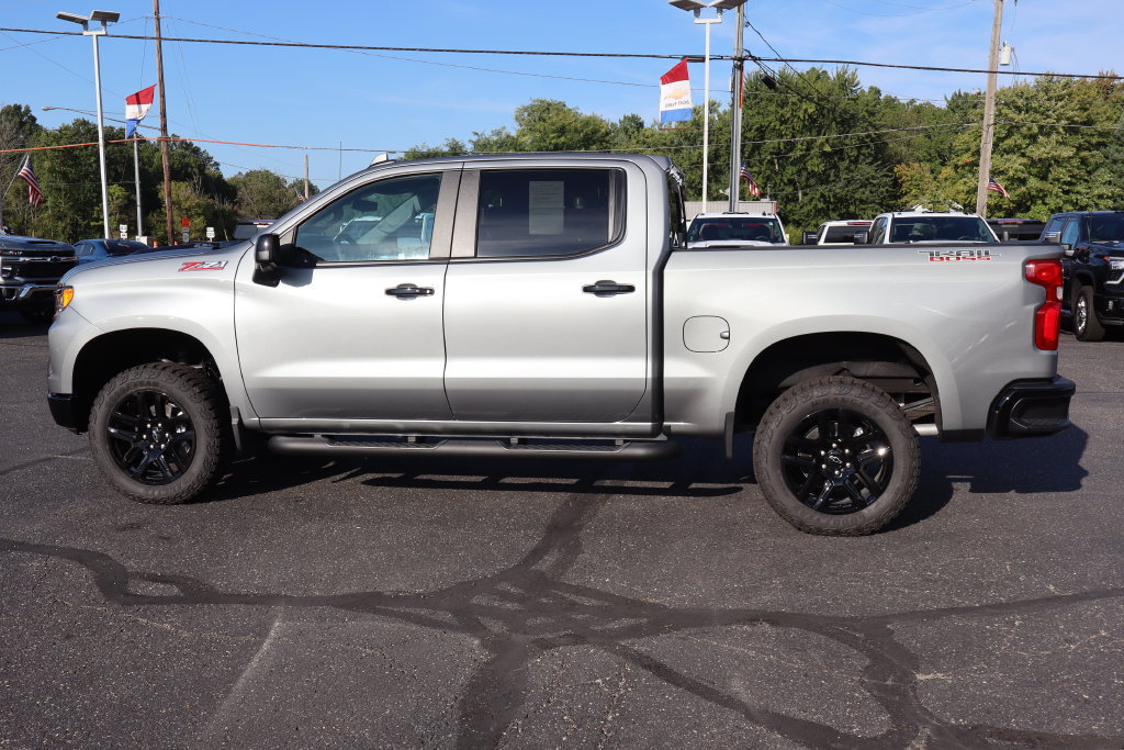 Used 2026 Chevrolet Silverado 1500 LT Trail Boss w/ LT Trail Boss Premium Package AWD/4WD image 30
