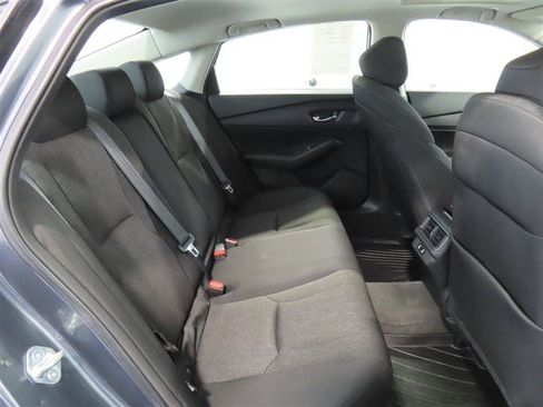 Used 2025 Honda Accord SE image 28