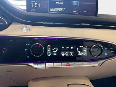 New 2024 Genesis Electrified GV70 Advanced image 34