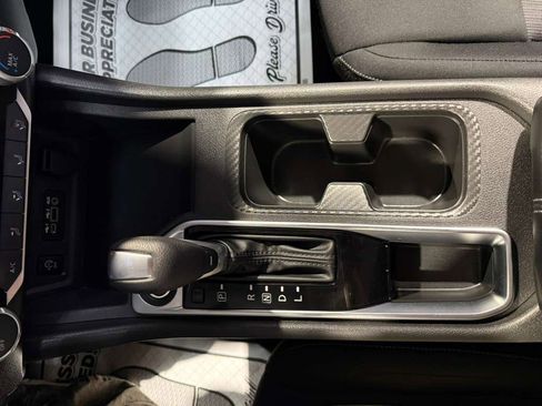 Used 2025 Nissan Sentra SV image 18