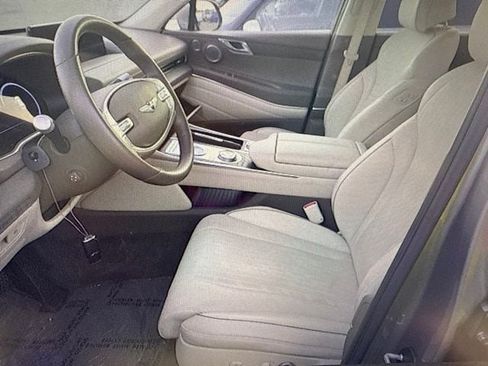 Used 2022 Genesis GV80 2.5T w/ Prestige Package 04 AWD/4WD image 6
