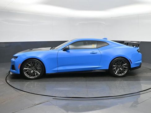Used 2022 Chevrolet Camaro ZL1 image 4