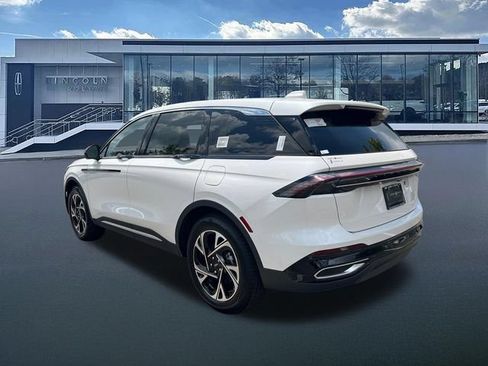 New 2026 Lincoln Nautilus Reserve AWD/4WD image 5