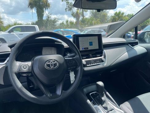 Used 2024 Toyota Corolla LE FWD image 13