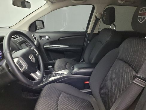 Used 2018 Dodge Journey SE w/ Popular Equipment Group FWD image 17