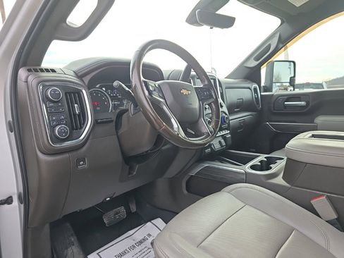 Used 2021 Chevrolet Silverado 2500 LTZ w/ LTZ Premium Package image 14