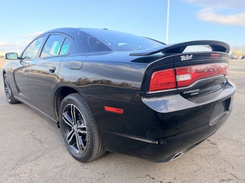 Used 2014 Dodge Charger R/T image 3
