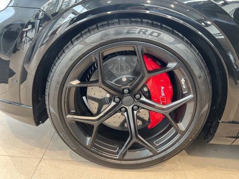 New 2026 Audi RS Q8 performance image 7